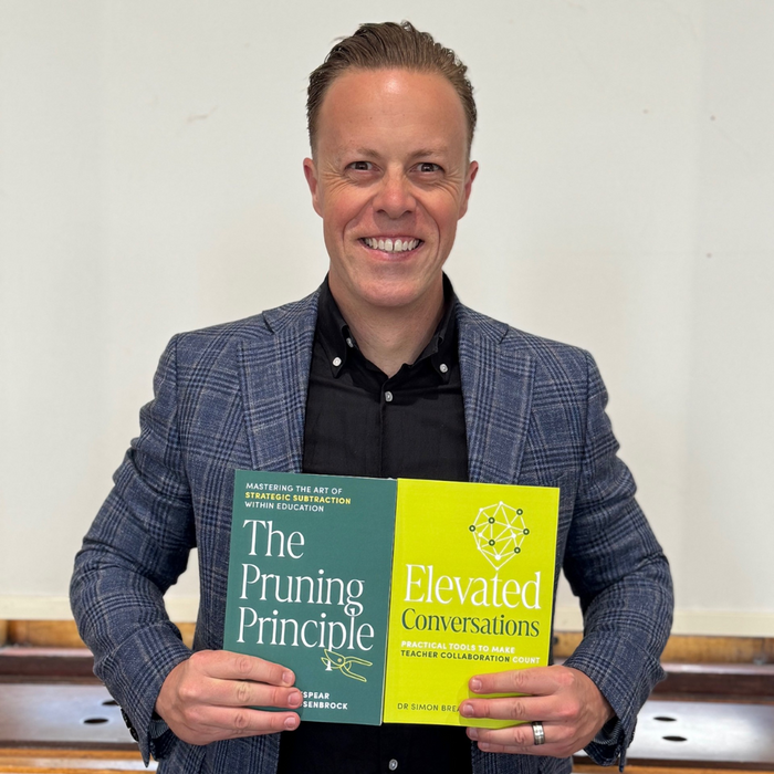 Dr Simon Breakspear